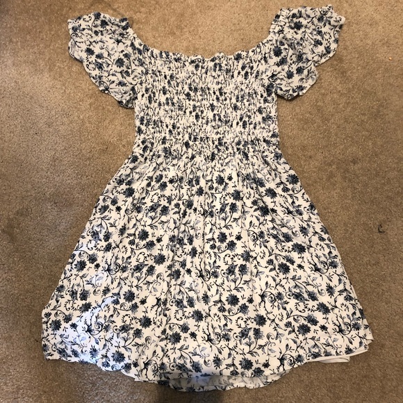 Kendall & Kylie Off Shoulder Dress Blue Floral - Picture 4 of 8